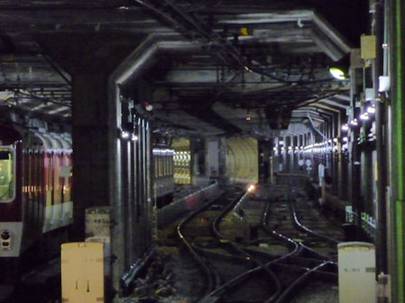 090312_近鉄難波駅・阪神なんば線トンネル
