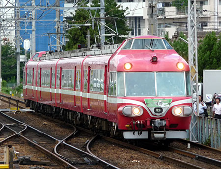 090808_7000系パノラマカー・知立駅