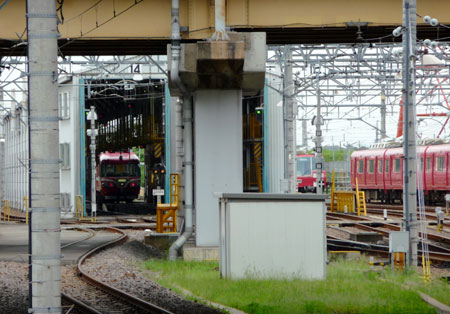 090809_7000系パノラマカー・豊明検車区