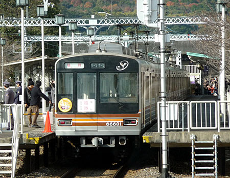 091206_66系・嵐山駅