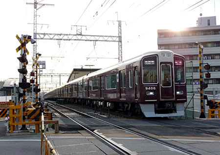 100208_摂津市駅工事・9300系