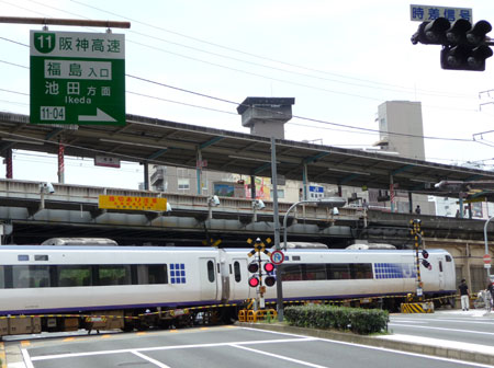 100627_関空特急はるか・福島駅
