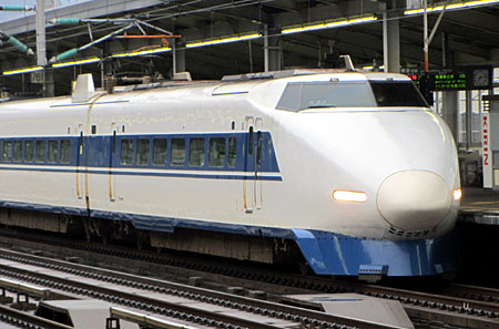 120306_100系・三原駅
