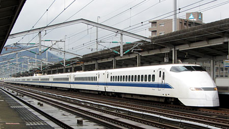 120306_300系・三原駅