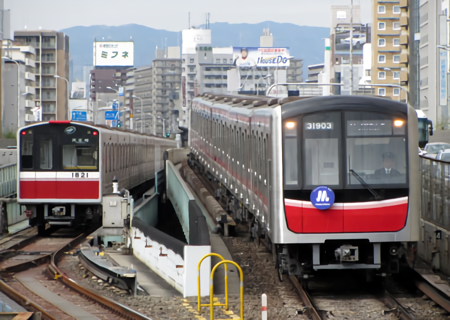 180405_オオサカメトロ30000系・新大阪駅