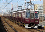 200406_阪急8300系特急・水無瀬駅